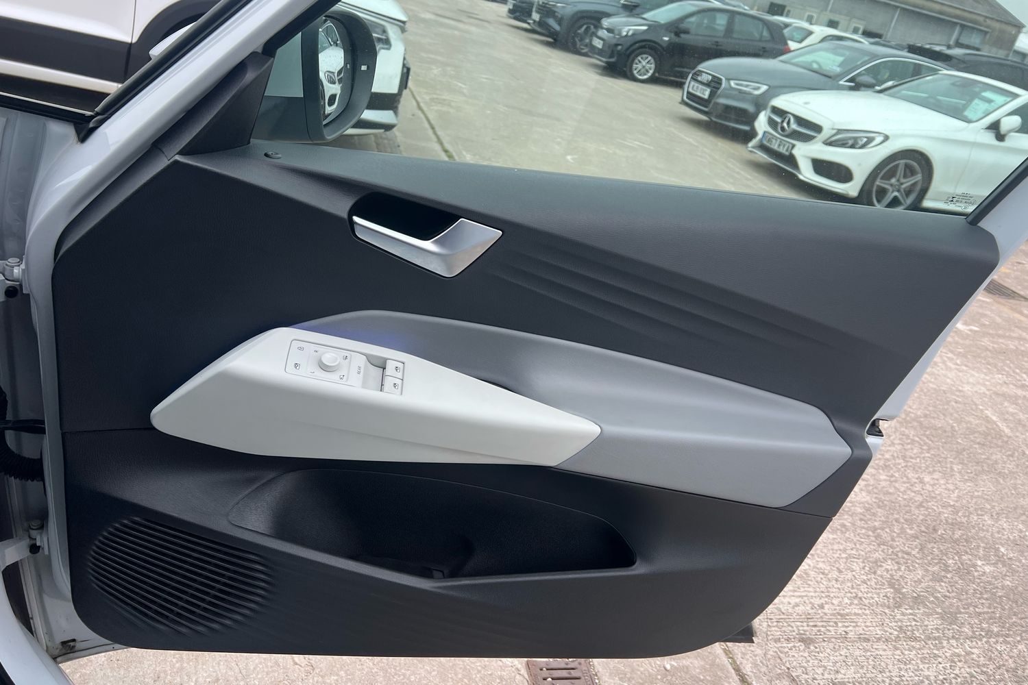 Used Volkswagen ID.3 2020 for sale - 77327398: Photo 11