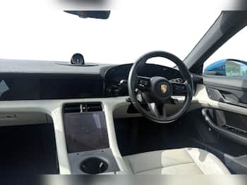 Used Porsche Taycan 2022 for sale - 79765101: Photo