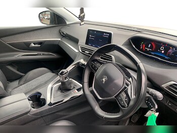 Used Peugeot 3008 2018 for sale - 76495402: Photo