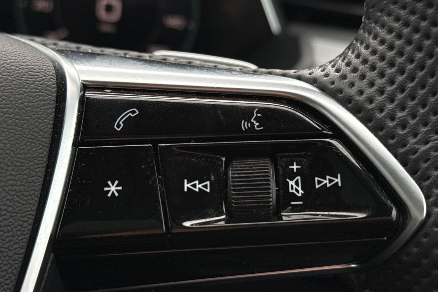 Used Audi Q8 2023 for sale - 77527614: Photo 12