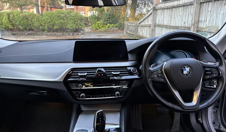 Used BMW 5 Series 2017 for sale - 77321840: Photo 2