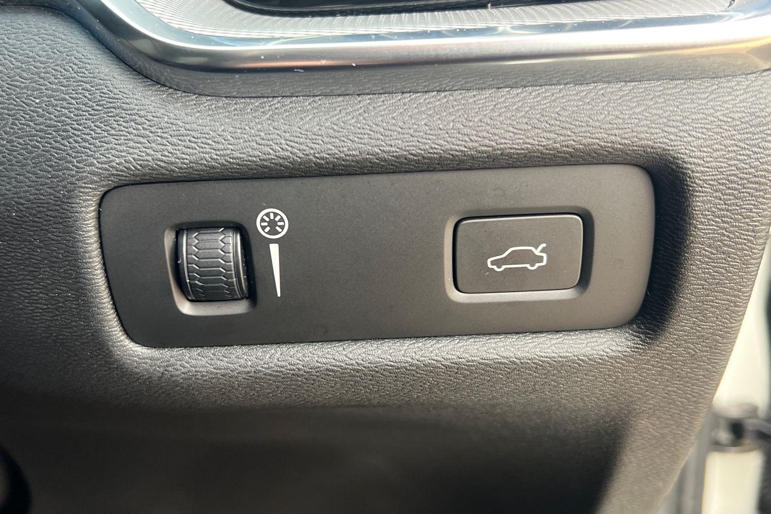 Used Volvo V60 2020 for sale - 76711787: Photo 16