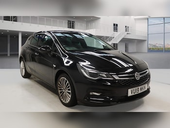 Used Vauxhall Astra 2019 for sale - 76300231: Photo