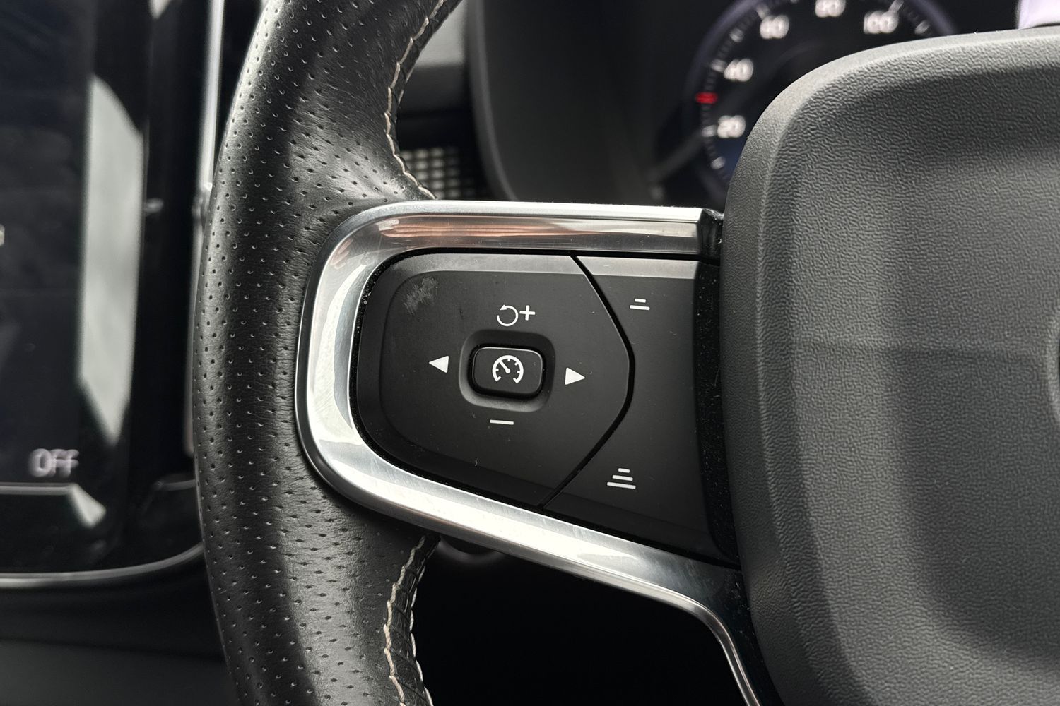 Used Volvo XC40 2019 for sale - 77540973: Photo 9