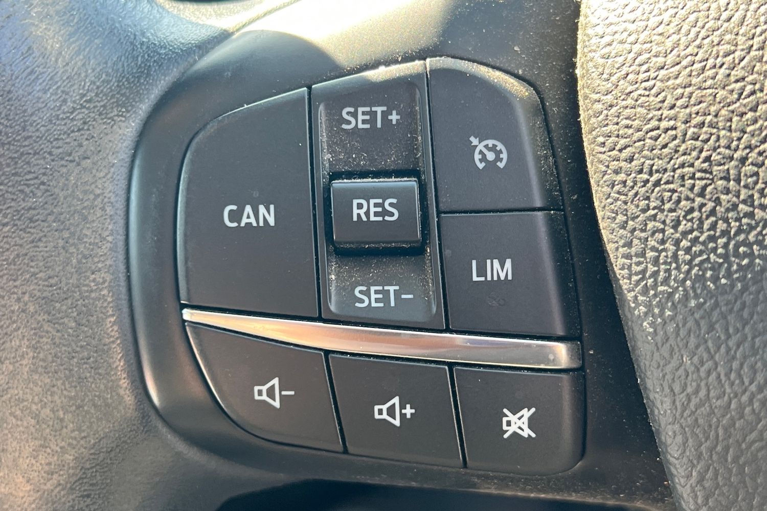 Used Ford Focus 2020 for sale - 77951890: Photo 11