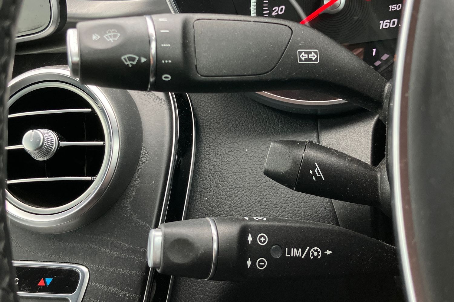 Used Mercedes-Benz C Class 2018 for sale - 77973428: Photo 11