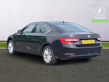 Used Skoda Superb 2019 for sale - 78871724: Photo