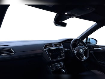 Used Volkswagen Tiguan 2019 for sale - 77394108: Photo