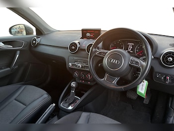 Used Audi A1 2018 for sale - 77194915: Photo