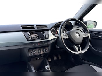 Used Skoda Fabia 2016 for sale - 76685740: Photo