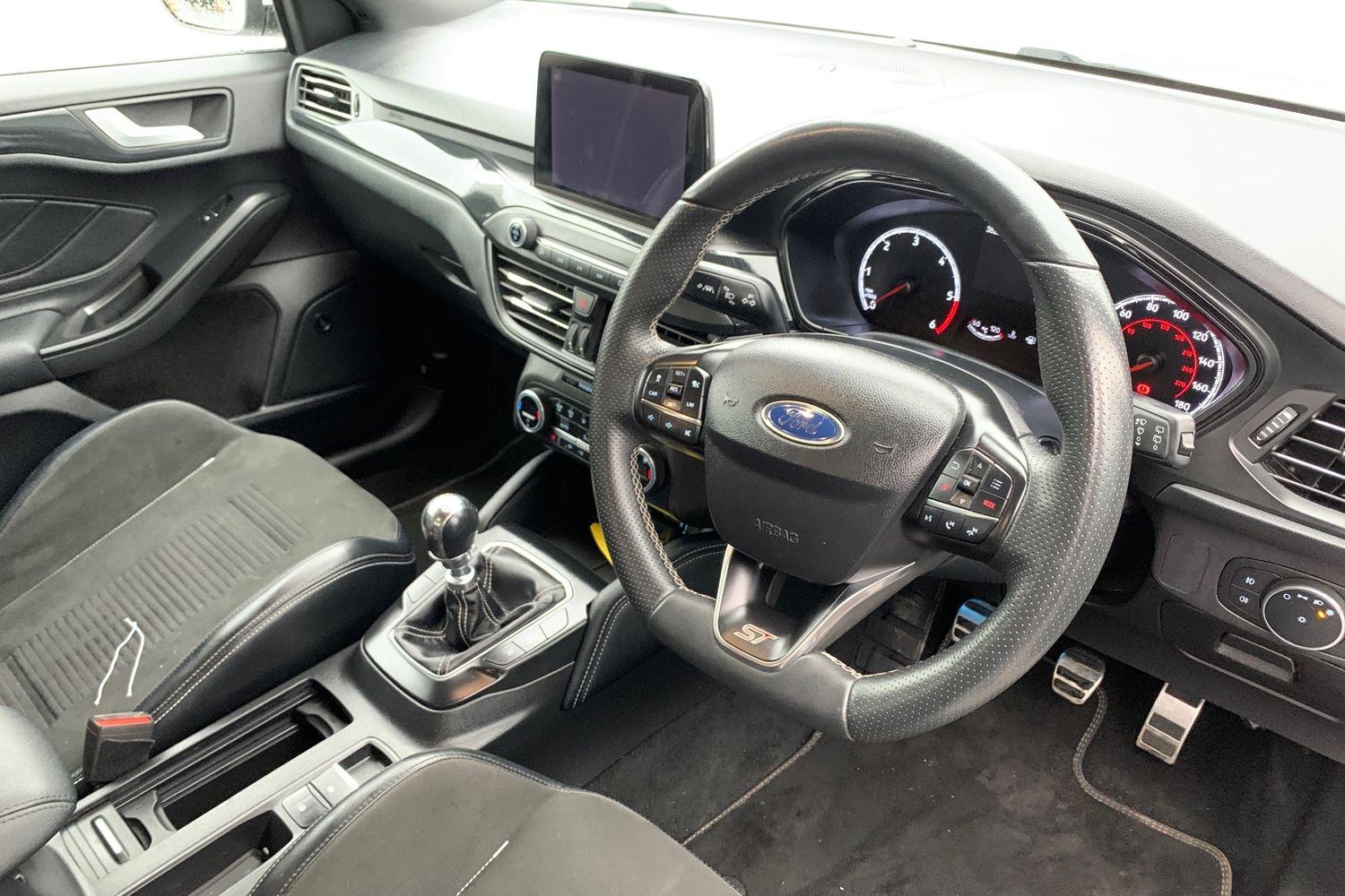 Used Ford Focus 2020 for sale - 77199459: Photo 3