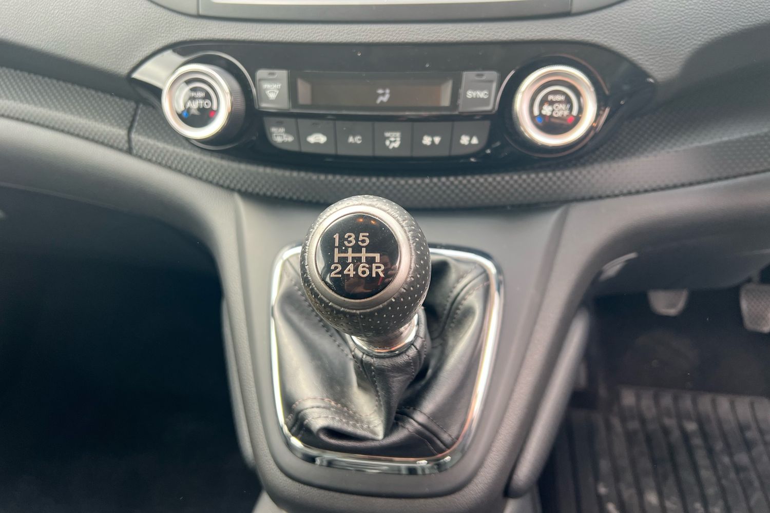 Used Honda CR-V 2018 for sale - 76929325: Photo 7