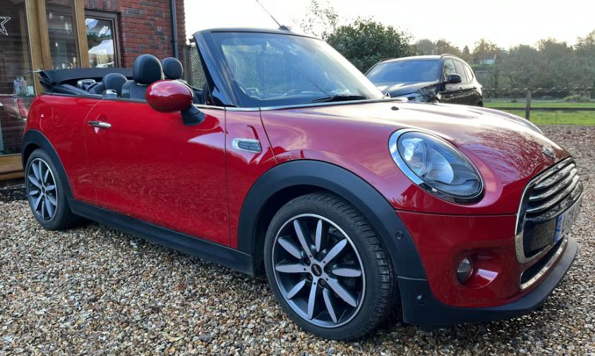 Used MINI Convertible 2016 for sale - 76916519: Photo 1