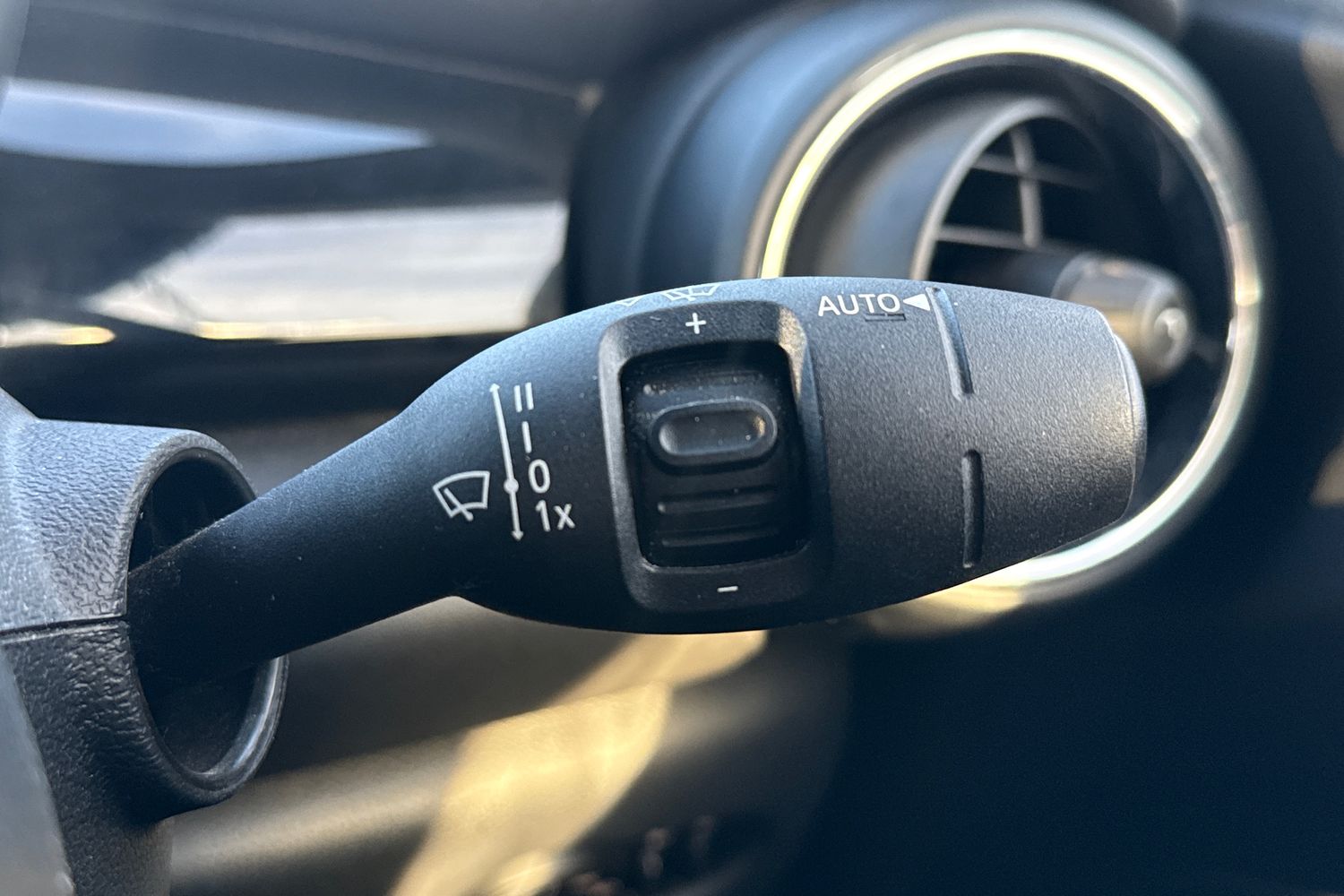 Used MINI Convertible 2016 for sale - 76916519: Photo 13