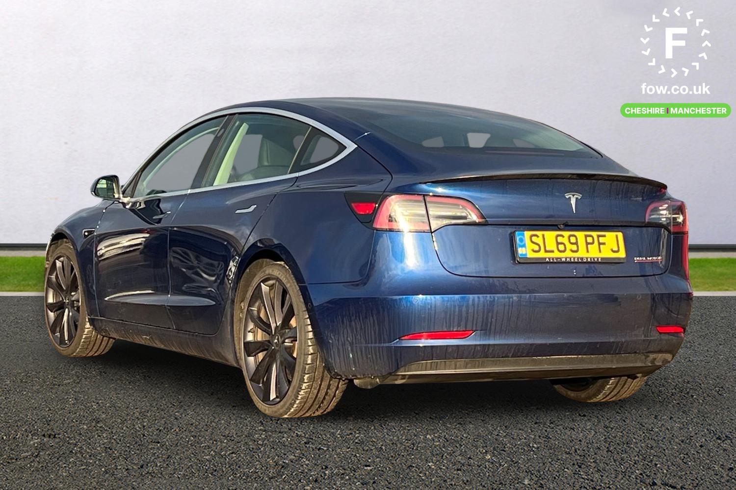 Used Tesla Model 3 2019 for sale - 76783061: Photo 2