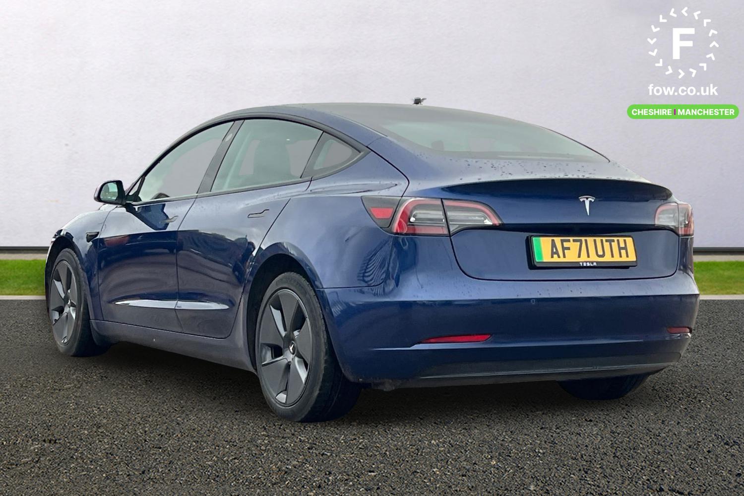 Used Tesla Model 3 2021 for sale - 76718491: Photo 2