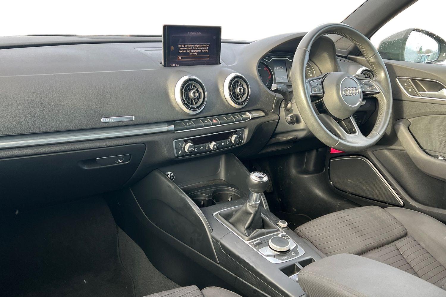 Used Audi A3 2017 for sale - 77199385: Photo 4