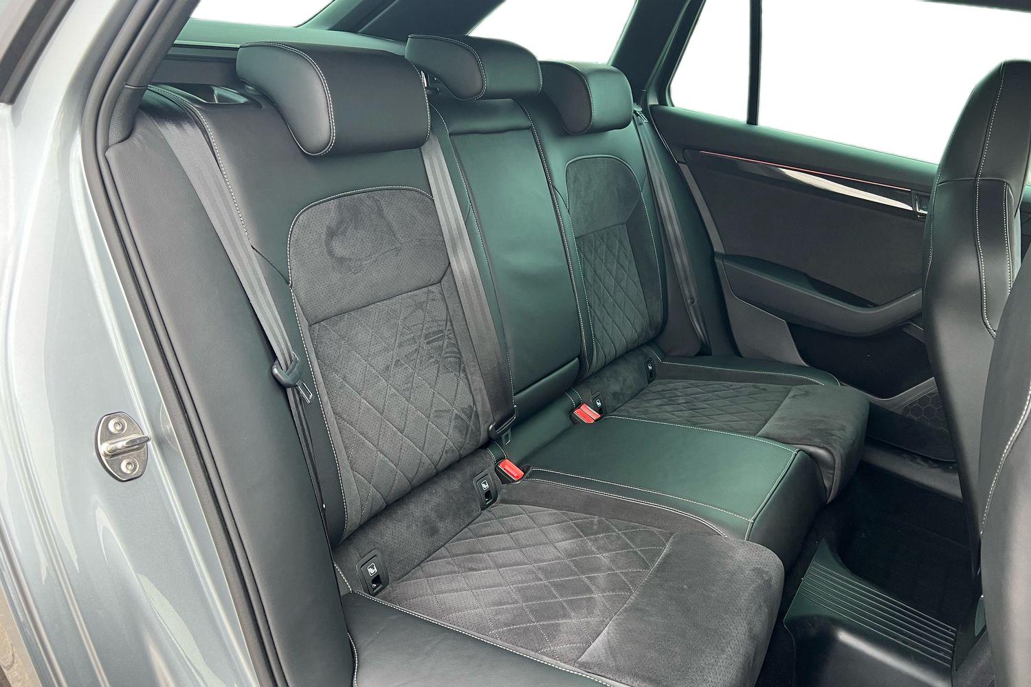 Used Skoda Superb 2019 for sale - 76004880: Photo 13