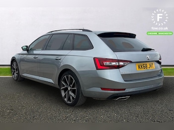 Used Skoda Superb 2019 for sale - 76004880: Photo 2