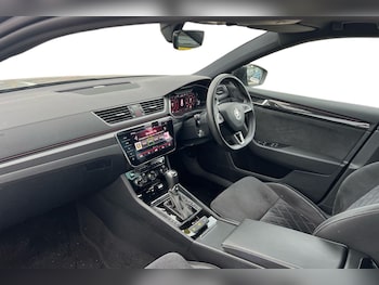 Used Skoda Superb 2019 for sale - 76004880: Photo 4