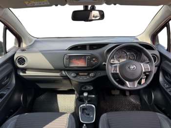 Used Toyota Yaris 2015 for sale - 74491598: Photo