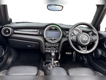 Used MINI Convertible 2018 for sale - 75632141: Photo