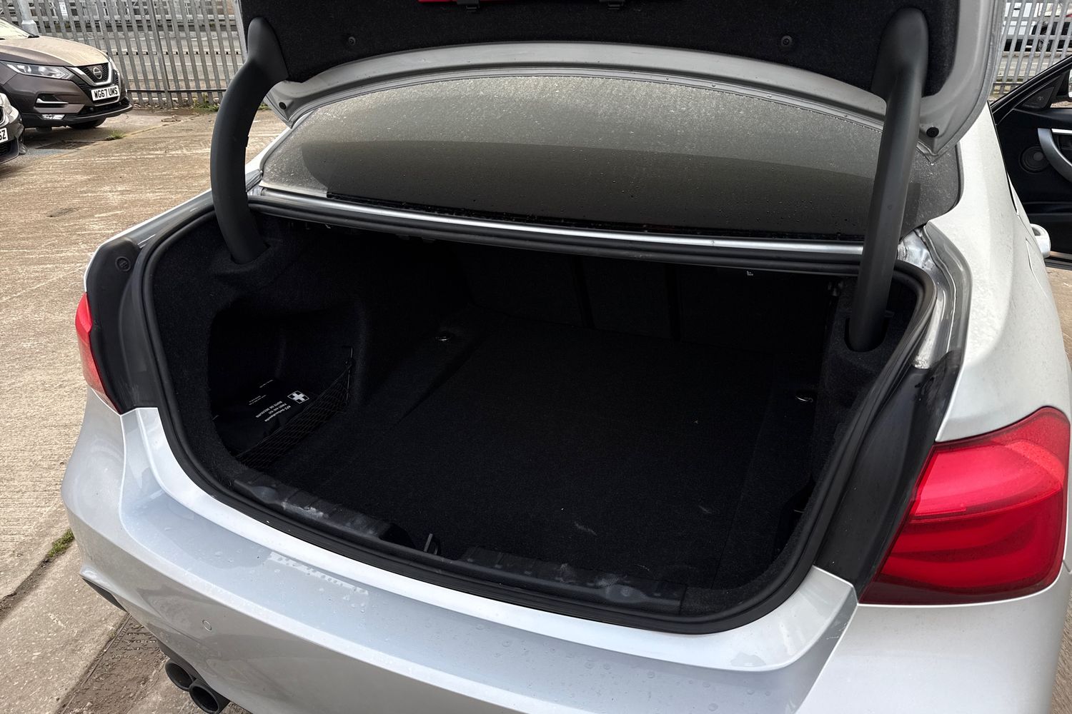 Used BMW 3 Series 2018 for sale - 76357688: Photo 17