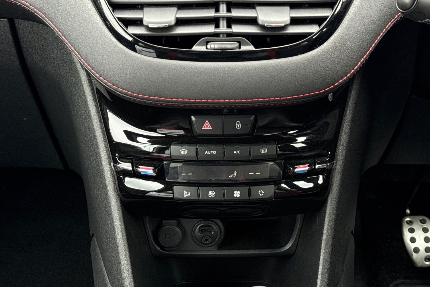 Used Peugeot 208 2018 for sale - 76274751: Photo 7