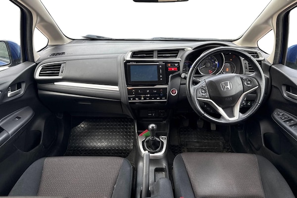 Used Honda Jazz 2016 for sale - 76115113: Photo 3