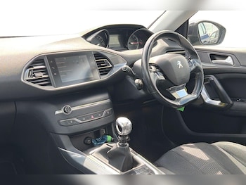 Used Peugeot 308 2019 for sale - 79068782: Photo