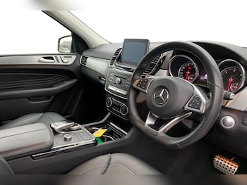 Used Mercedes-Benz GLE 2017 for sale - 77779640: Photo