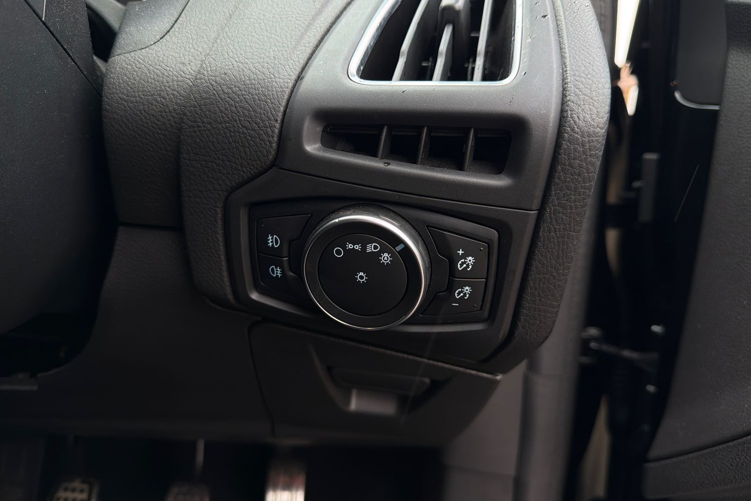 Used Ford Focus 2017 for sale - 77604240: Photo 16