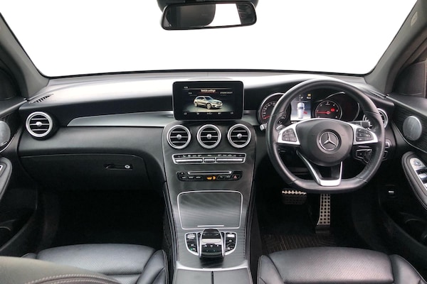 Used Mercedes-Benz GLC 2019 for sale - 76194106: Photo 3