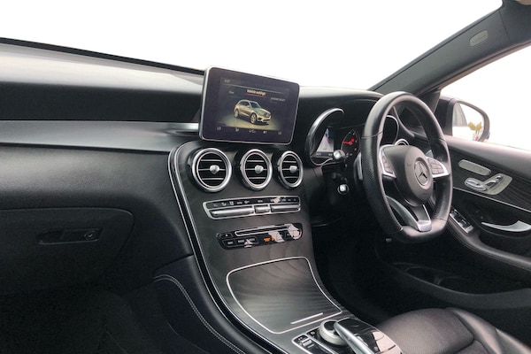 Used Mercedes-Benz GLC 2019 for sale - 76194106: Photo 4