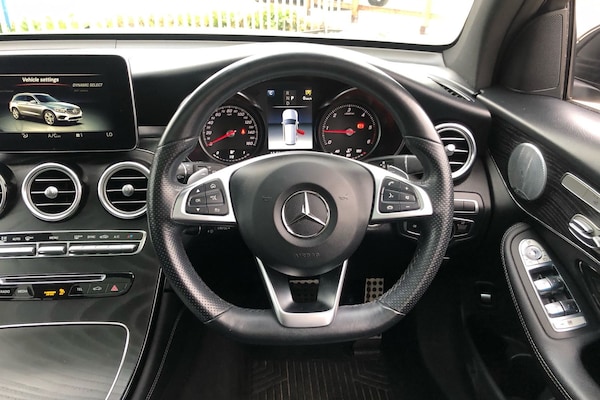 Used Mercedes-Benz GLC 2019 for sale - 76194106: Photo 5