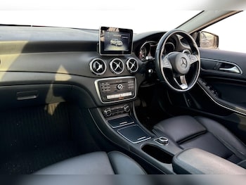 Used Mercedes-Benz GLA 2017 for sale - 76480973: Photo