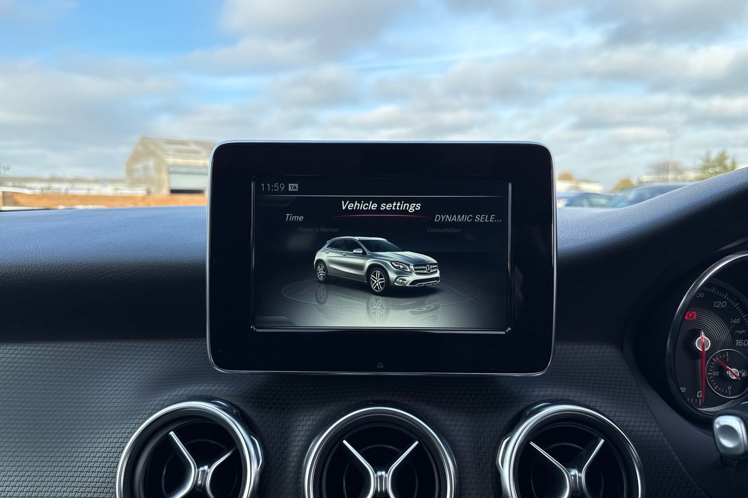 Used Mercedes-Benz GLA 2017 for sale - 76480973: Photo 6