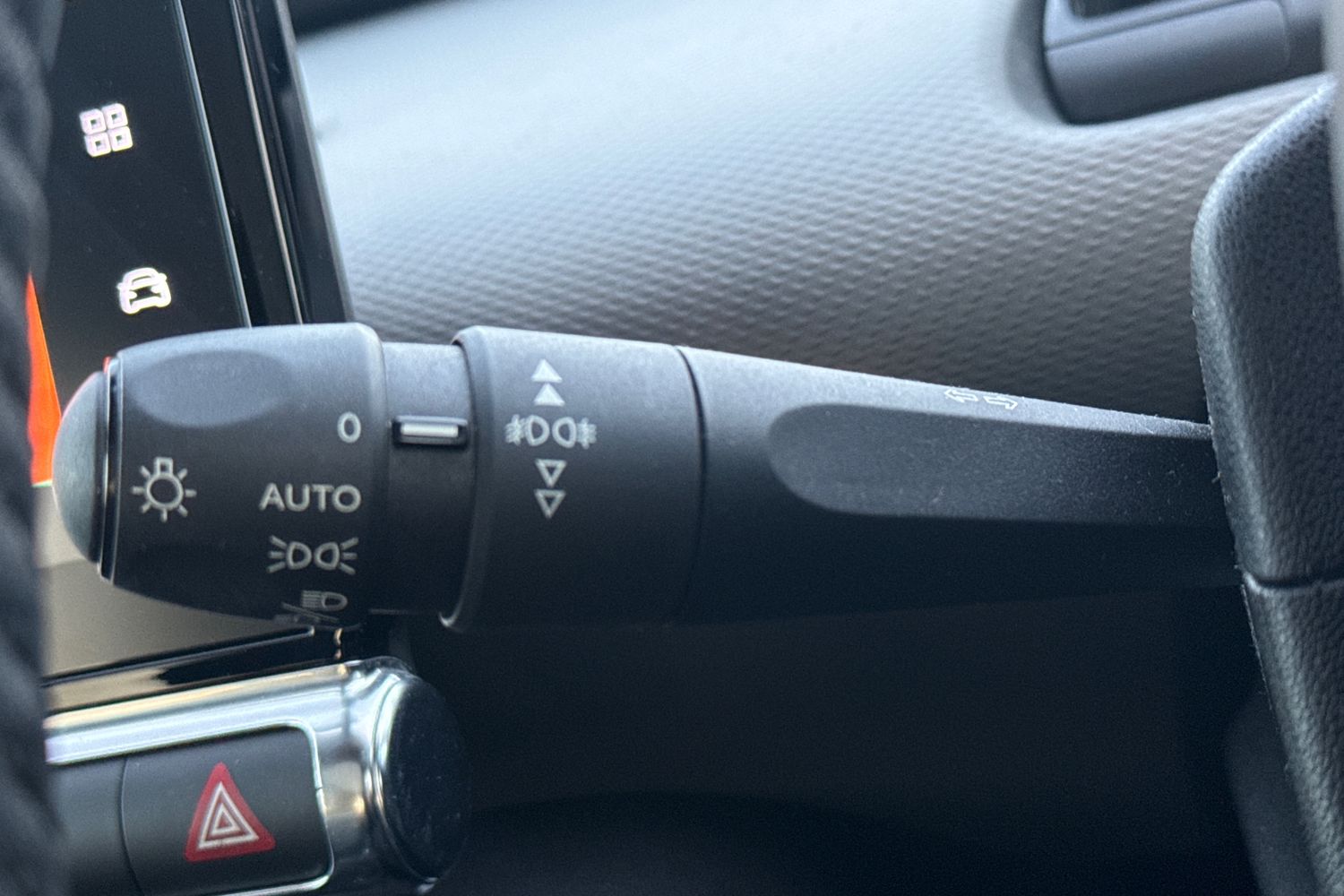 Used Citroen C4 Cactus 2018 for sale - 77928961: Photo 11