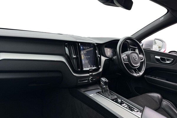 Used Volvo XC60 2018 for sale - 76267985: Photo 4