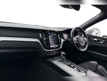 Used Volvo XC60 2018 for sale - 76267985: Photo 4