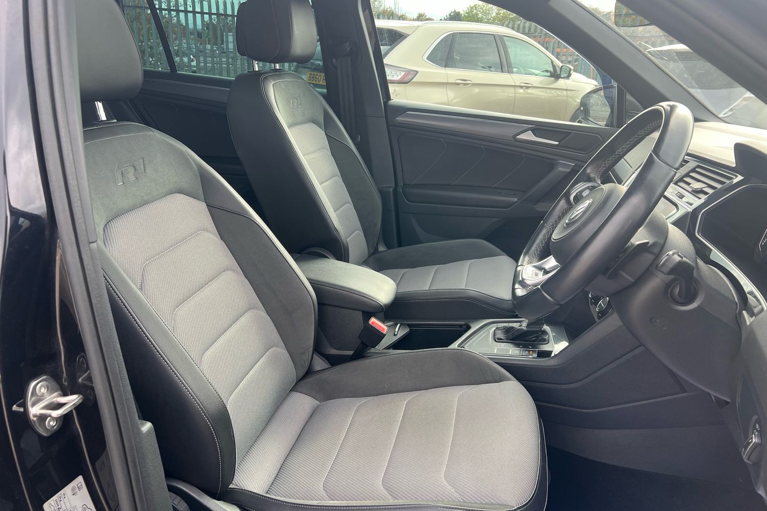 Used Volkswagen Tiguan 2019 for sale - 76820038: Photo 16