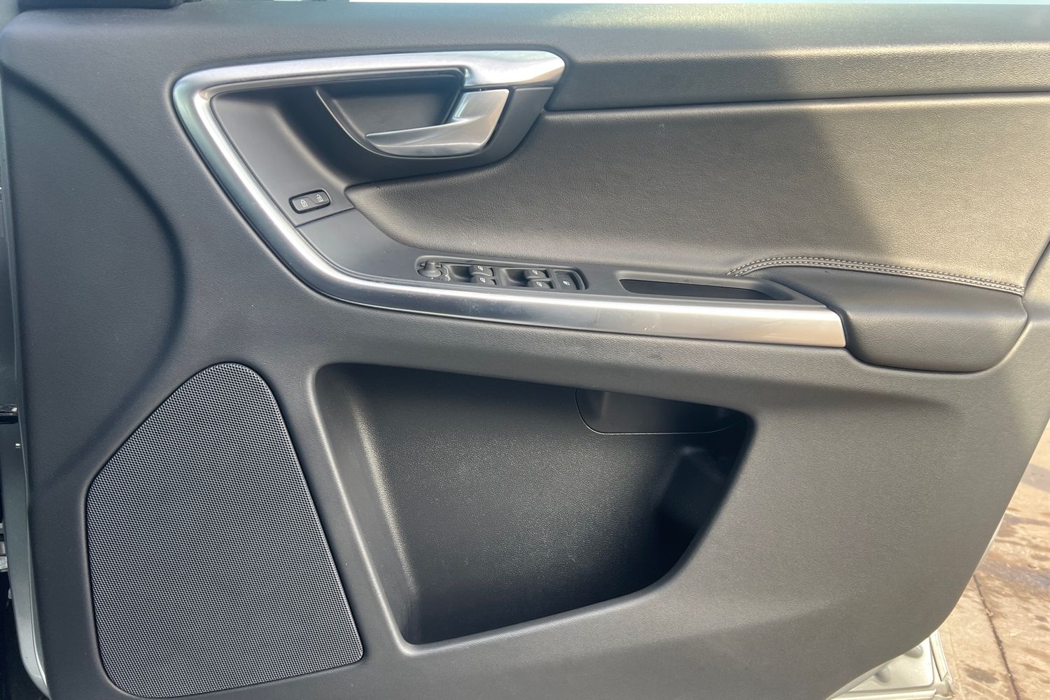 Used Volvo XC60 2017 for sale - 77527779: Photo 18