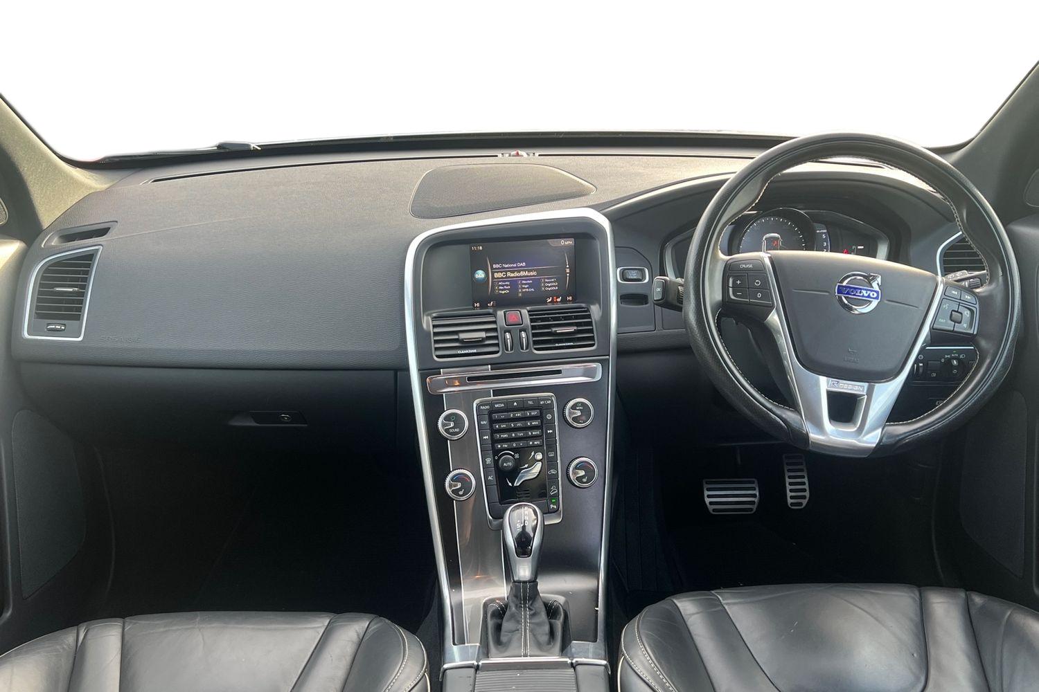 Used Volvo XC60 2017 for sale - 77527779: Photo 3