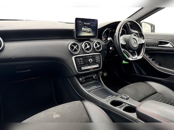 Used Mercedes-Benz A-Class 2017 for sale - 76274840: Photo 4