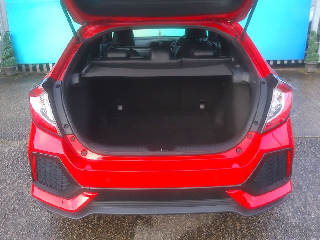 Used Honda Civic 2019 for sale - 76627165: Photo 30