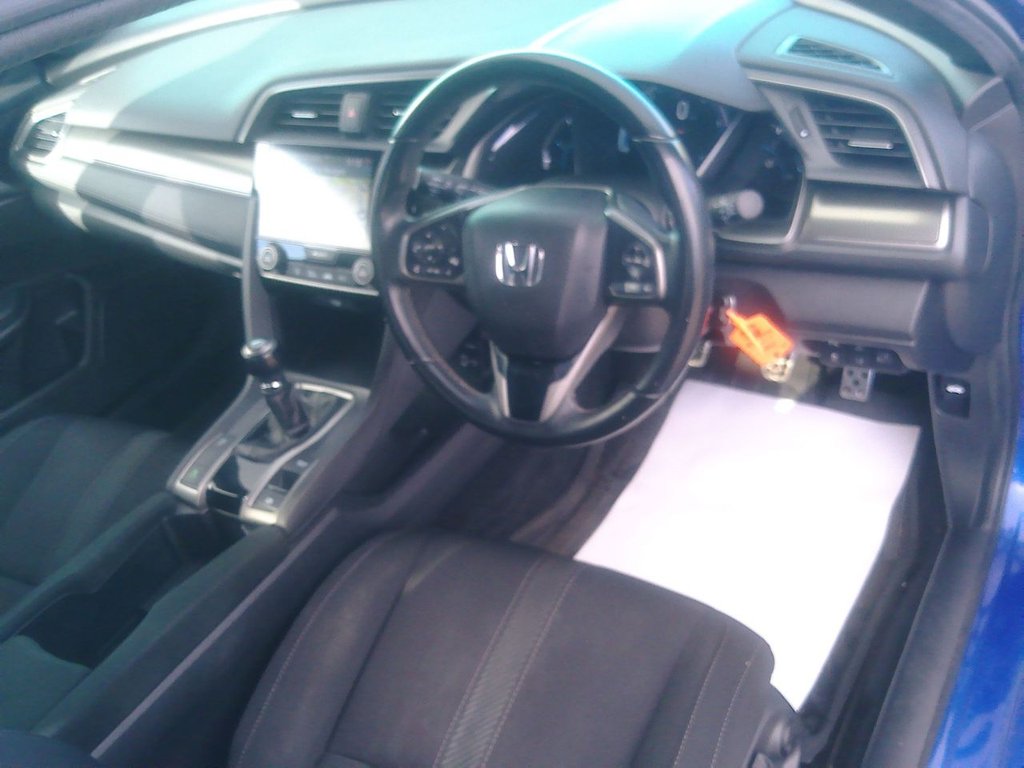 Used Honda Civic 2019 for sale - 76627142: Photo 11