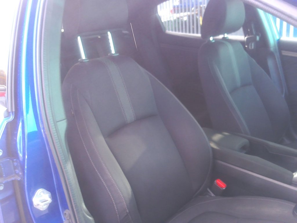 Used Honda Civic 2019 for sale - 76627142: Photo 23