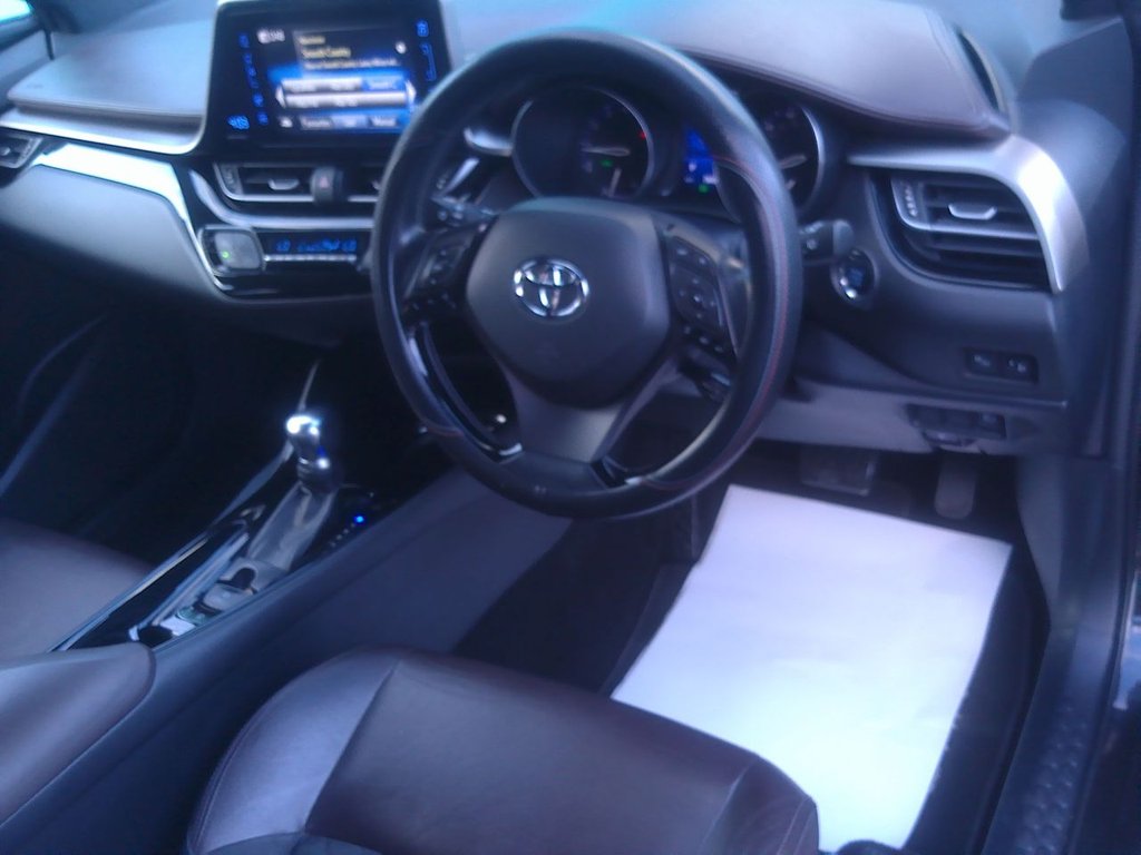 Used Toyota C-HR 2018 for sale - 76627147: Photo 14