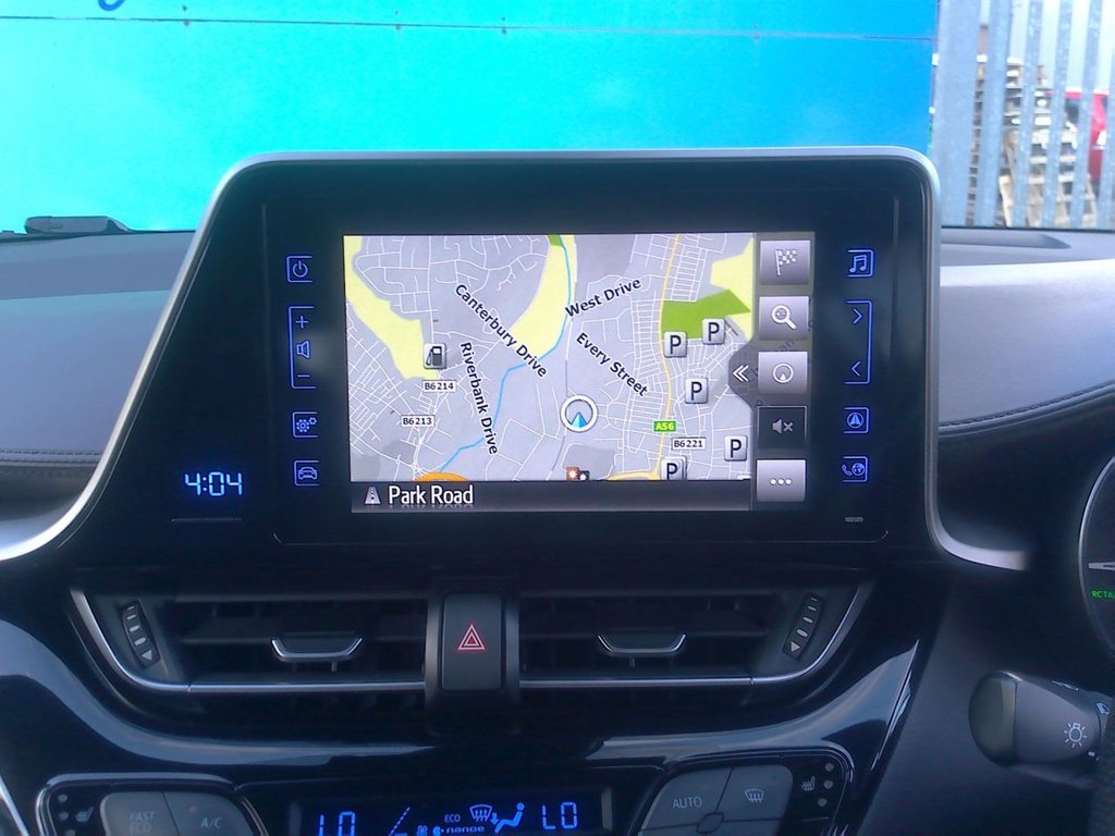 Used Toyota C-HR 2018 for sale - 76627147: Photo 15