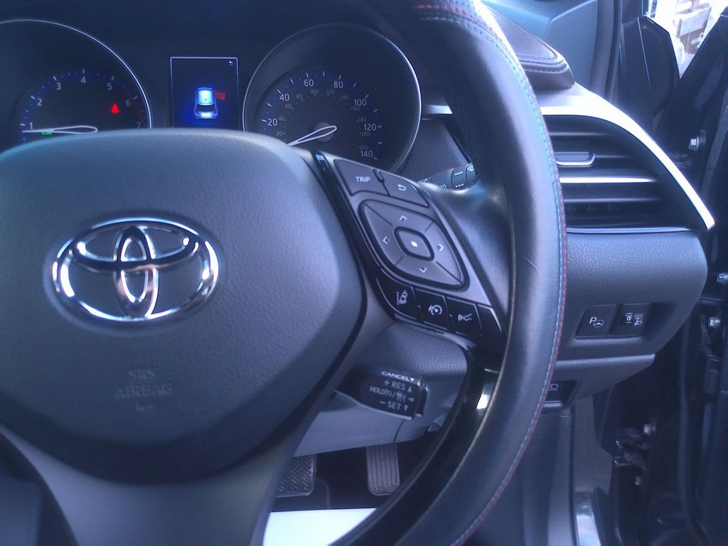 Used Toyota C-HR 2018 for sale - 76627147: Photo 20